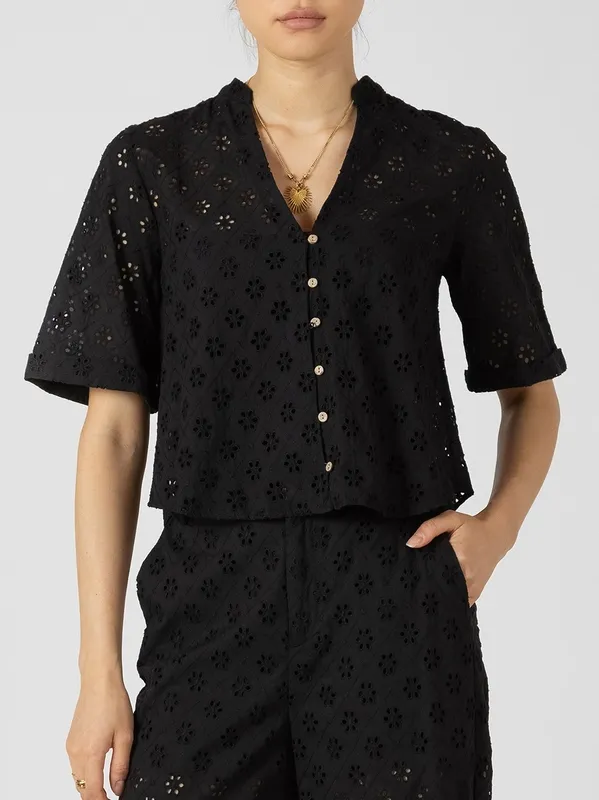 Embroidered Blouse And Cropped Pant Set