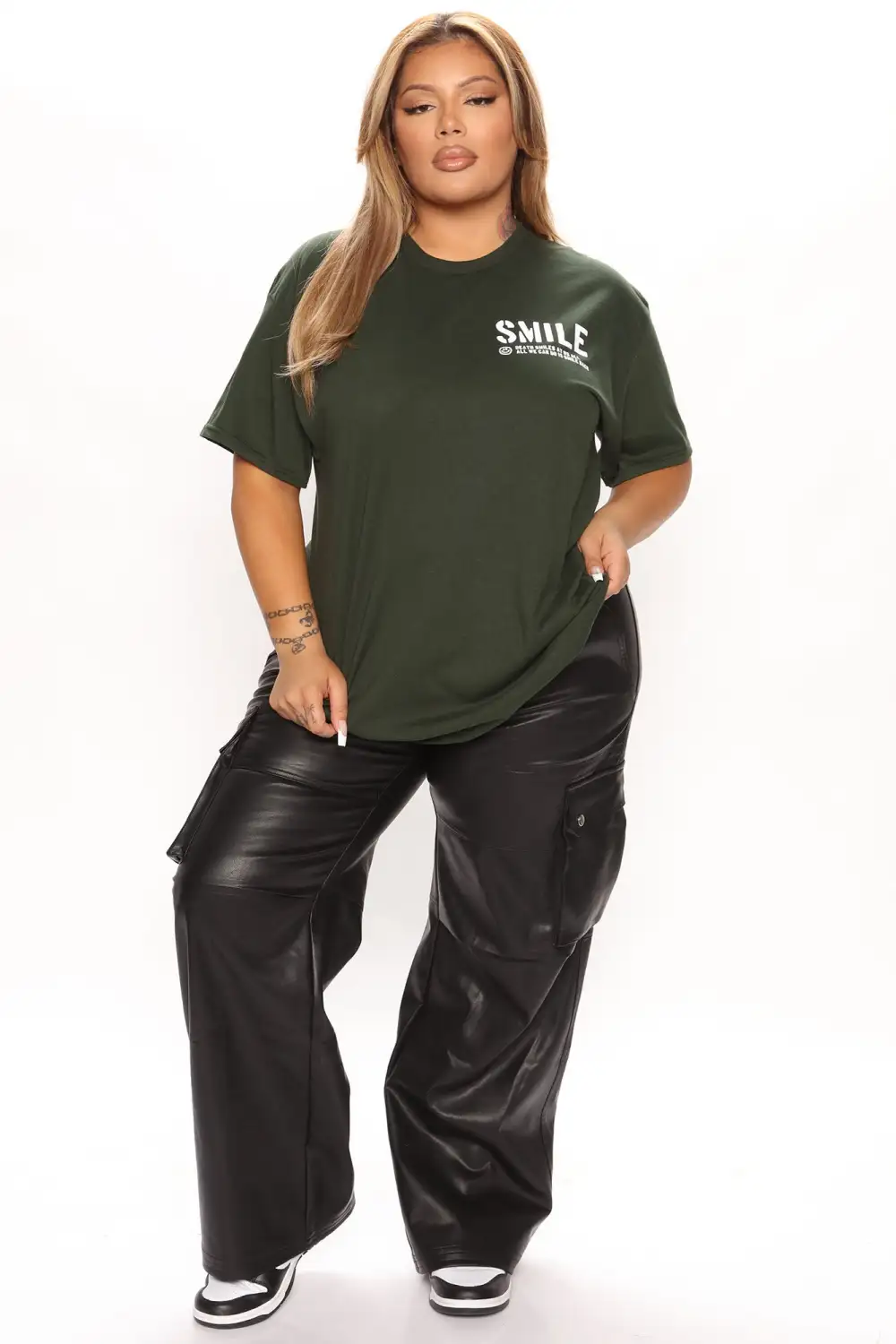 Smile Skeleton Graphic T-Shirt - Green