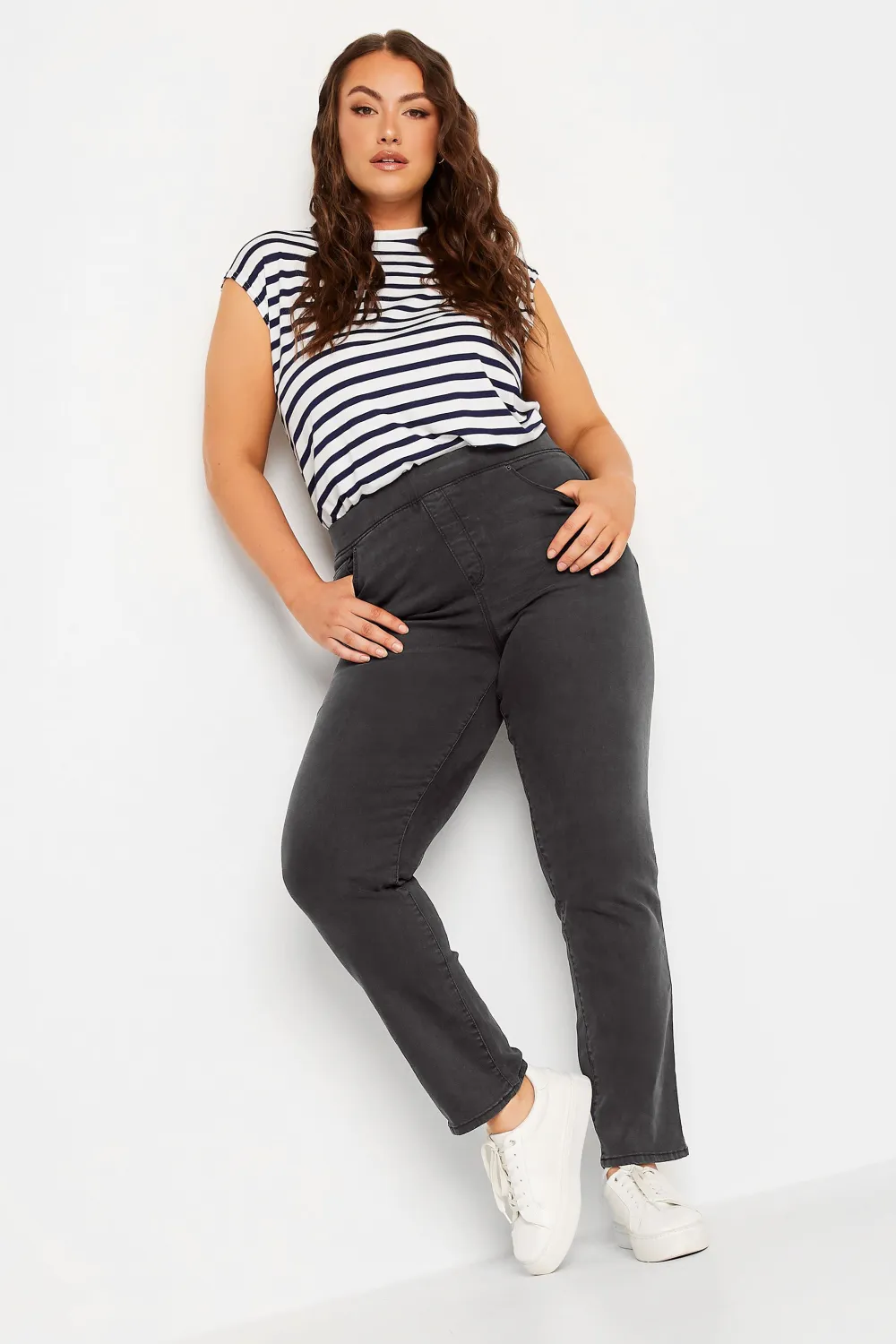 YOURS UNBEATABLE VALUE Curve Black Low Rise Jeggings