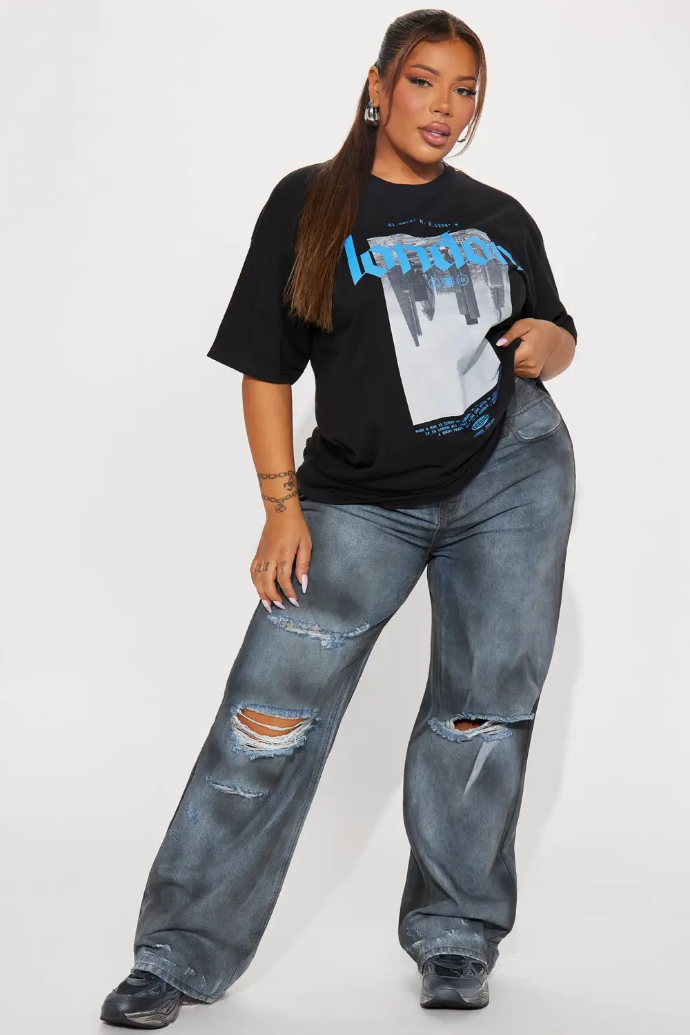 Staying In London Graphic Tshirt - Black