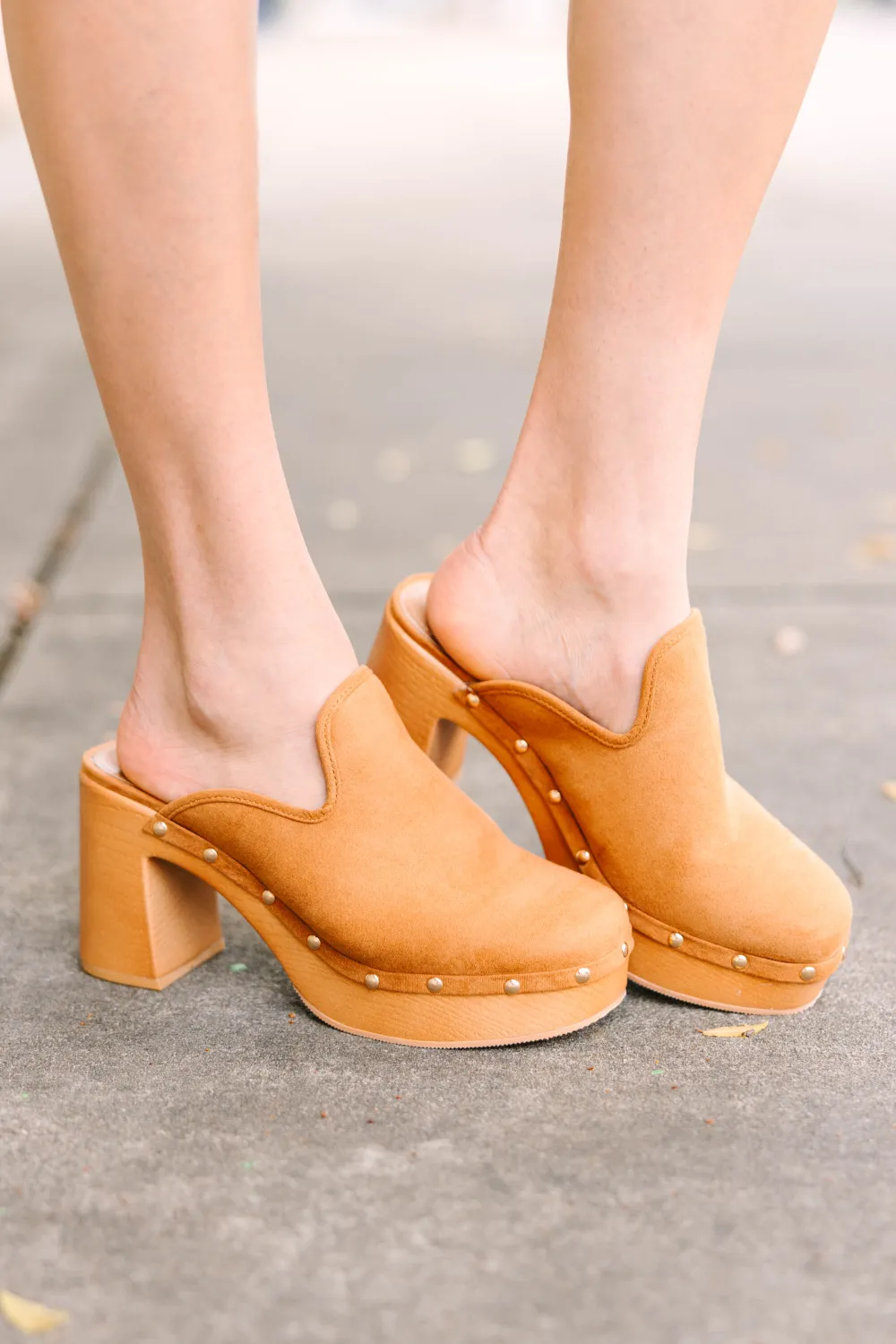 Feeling So Retro Camel Brown Clogs