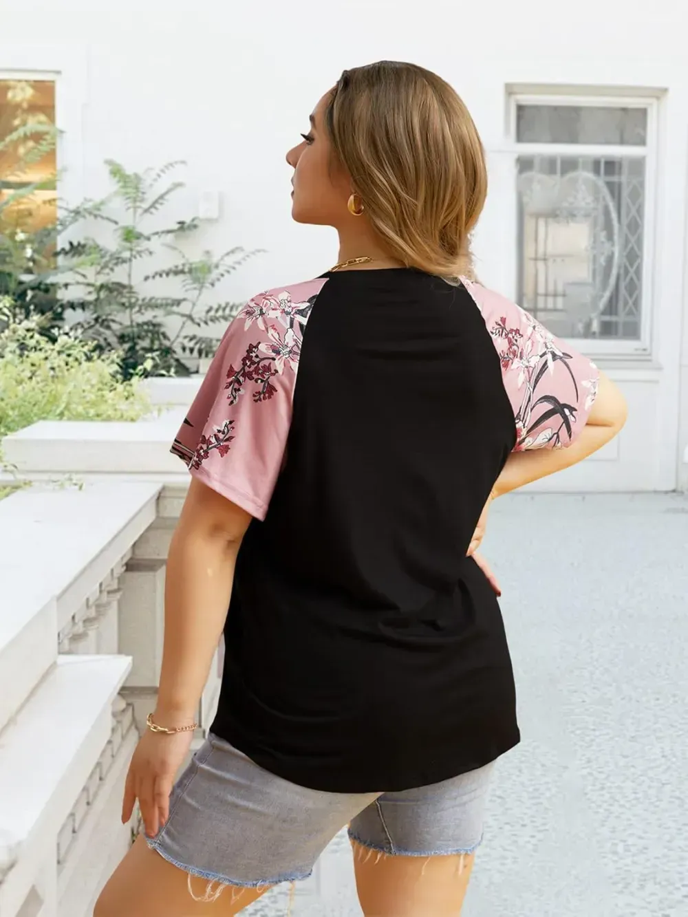 HDLTE Womens Plus Size Tops Floral Bell Sleeves Blouses Summer Crewneck Tunic Loose Casual T Shirts