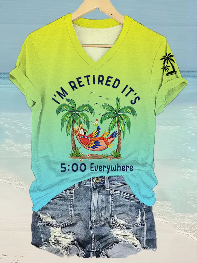 Women's I'm Retired It's 5 O'clock Everywhere Parrot Print Casual V-Neck Tee