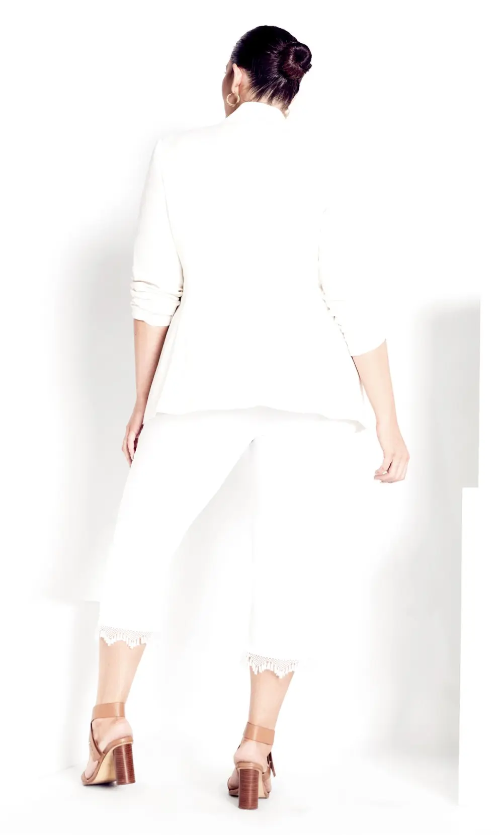 Evans White Lace Trim Cropped Leggings