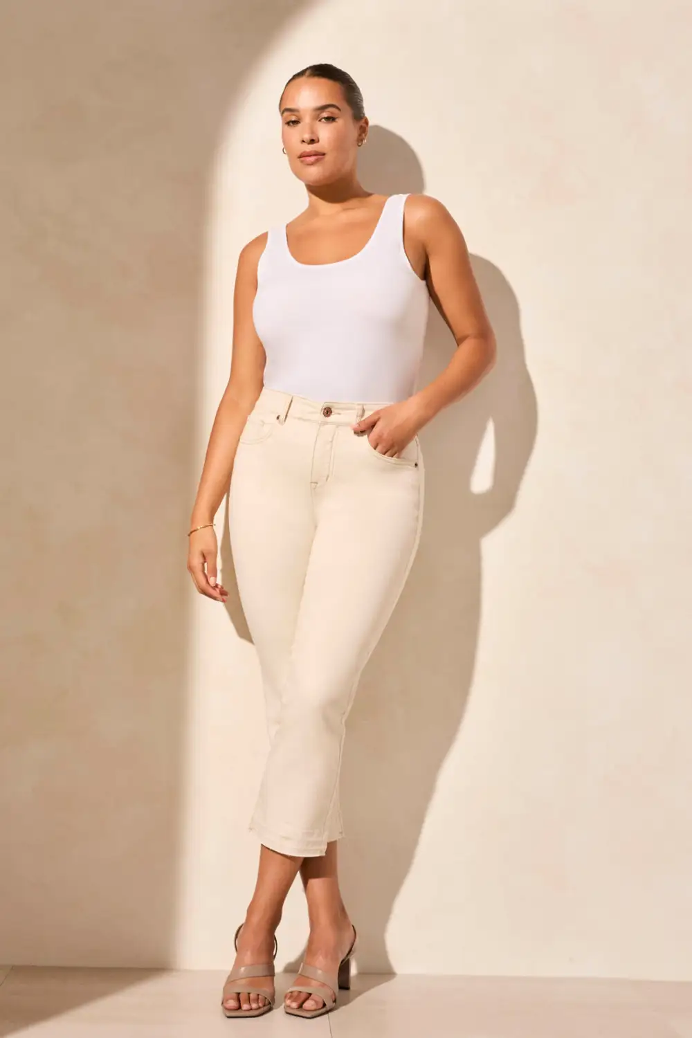 Sophia Curvy Micro Flare Crop Jeans-Ecru