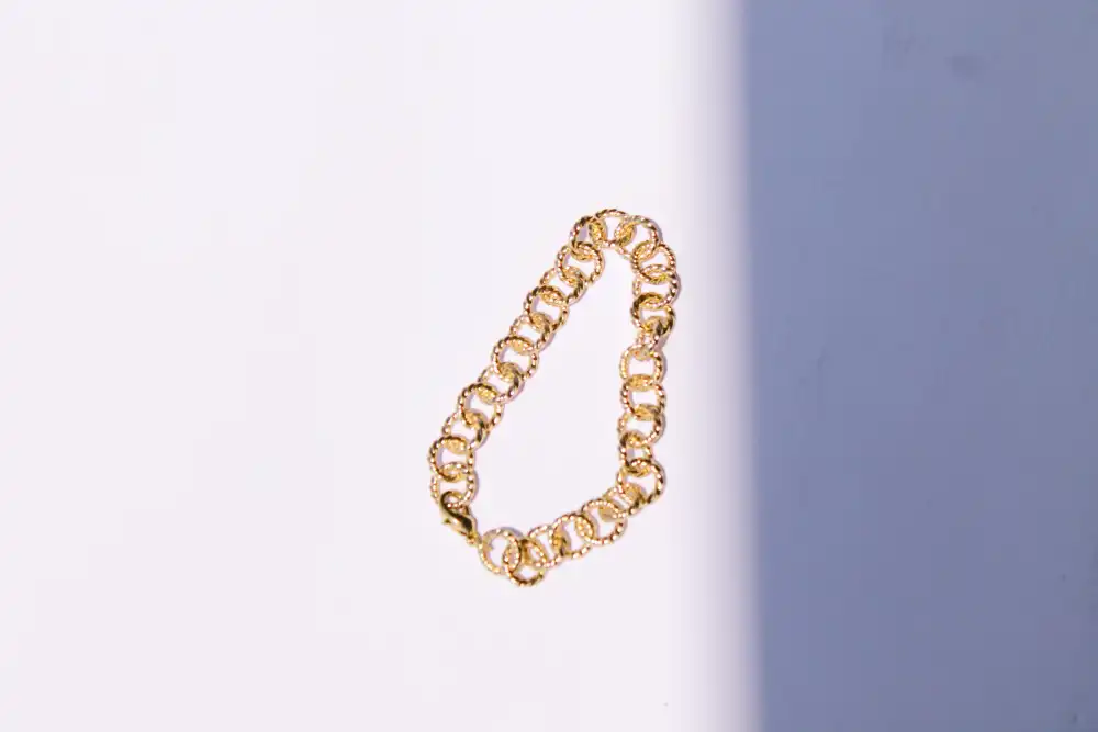Elegant Gold-Tone Chain Bracelet