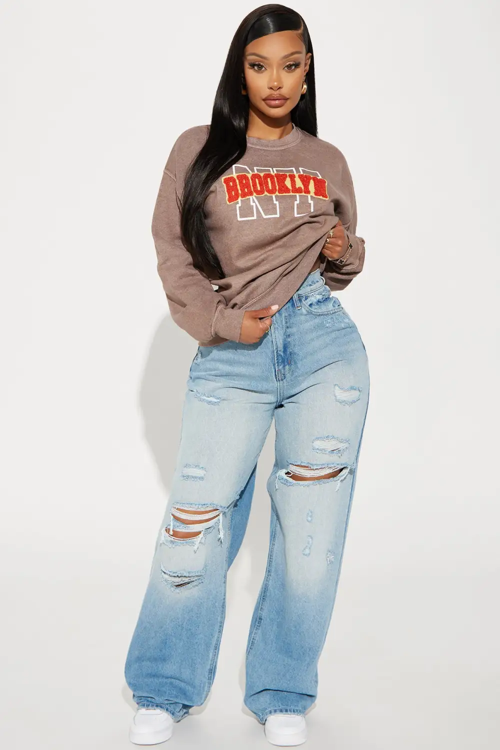 Brooklyn Chenille Patch Sweatshirt - Brown/combo