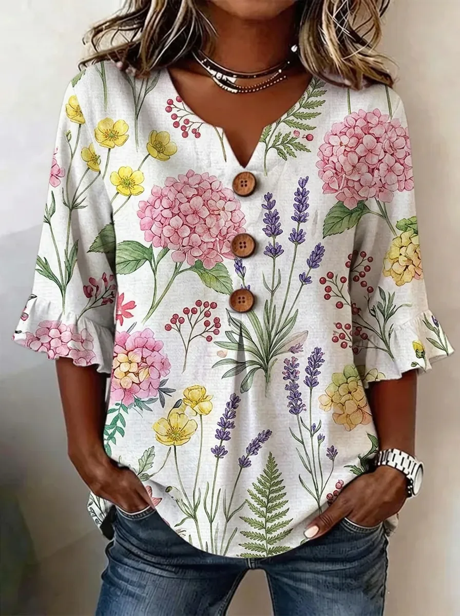Women's Nashville Floral Hydrangea Lavender Printed V-neck Top