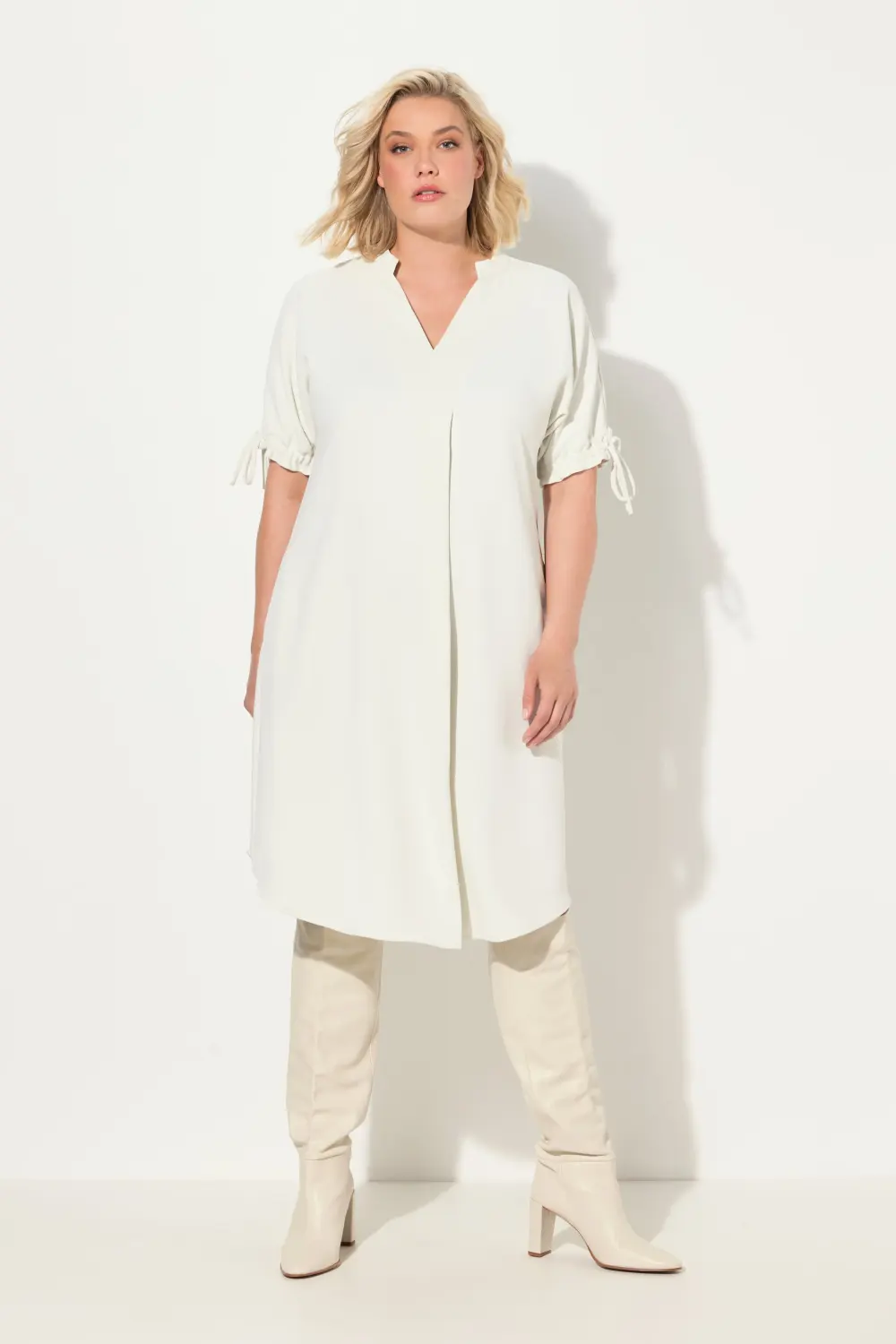 Minikleid Krepp Oversized V-Ausschnitt Halbarm
