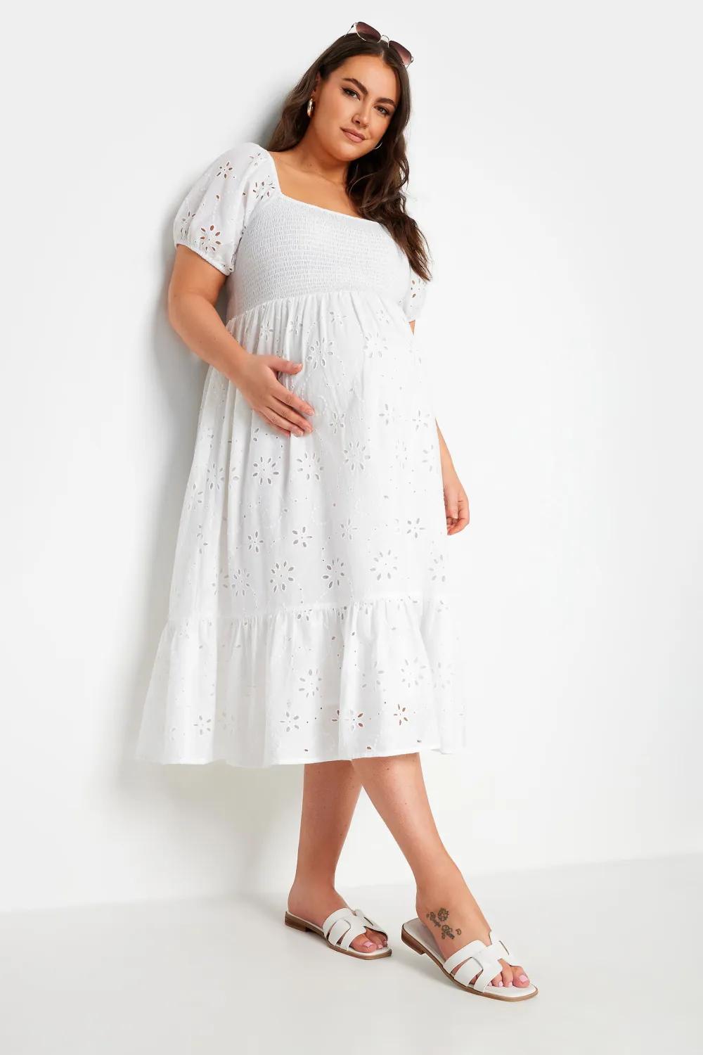 BUMP IT UP MATERNITY Curve White Cotton Broderie Midi Dress