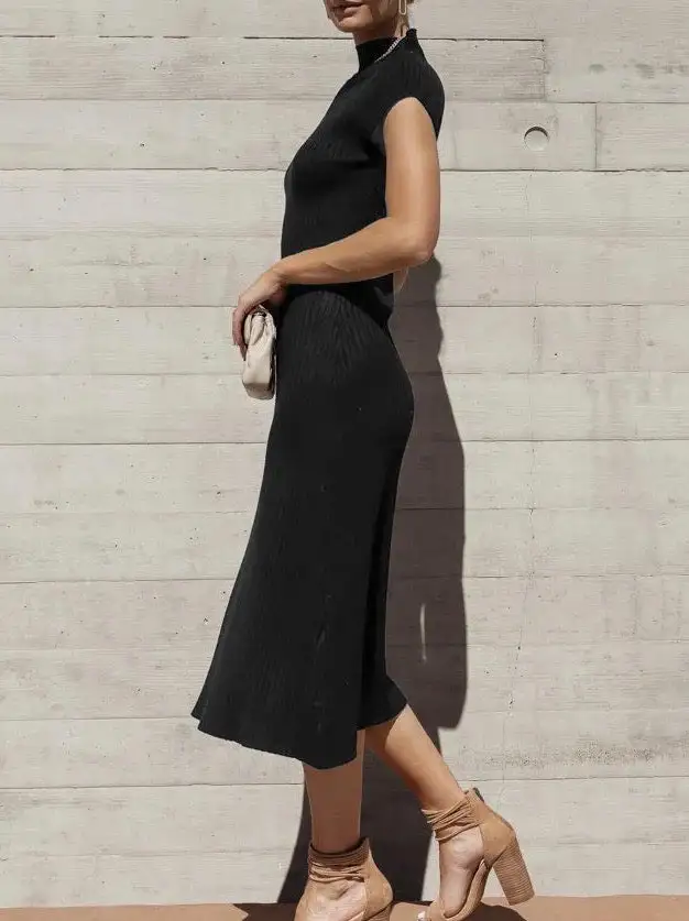 Classy Black Plain Midi Sweater Dress