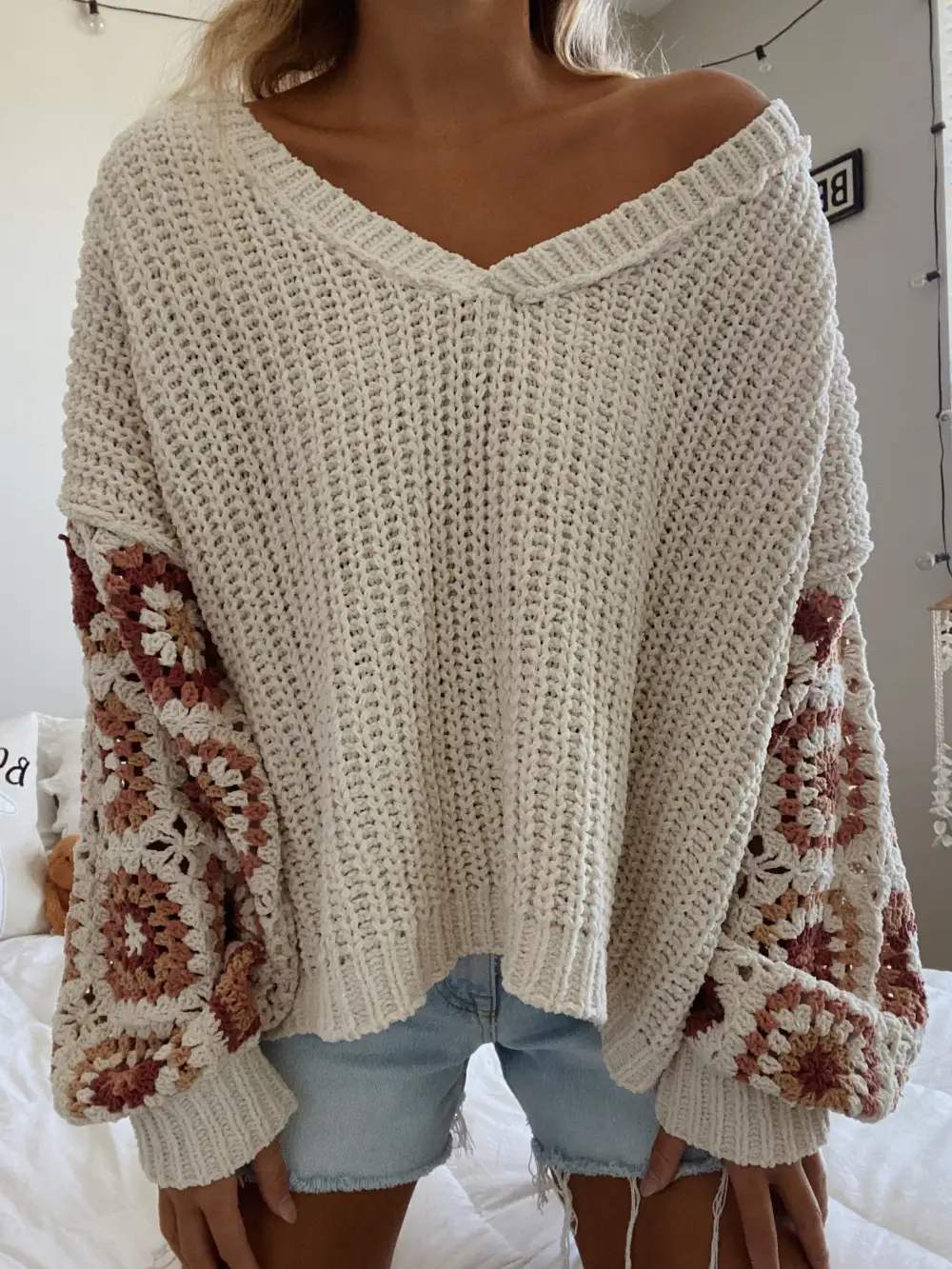 COZY QUILTED SLEEVE SWEATER