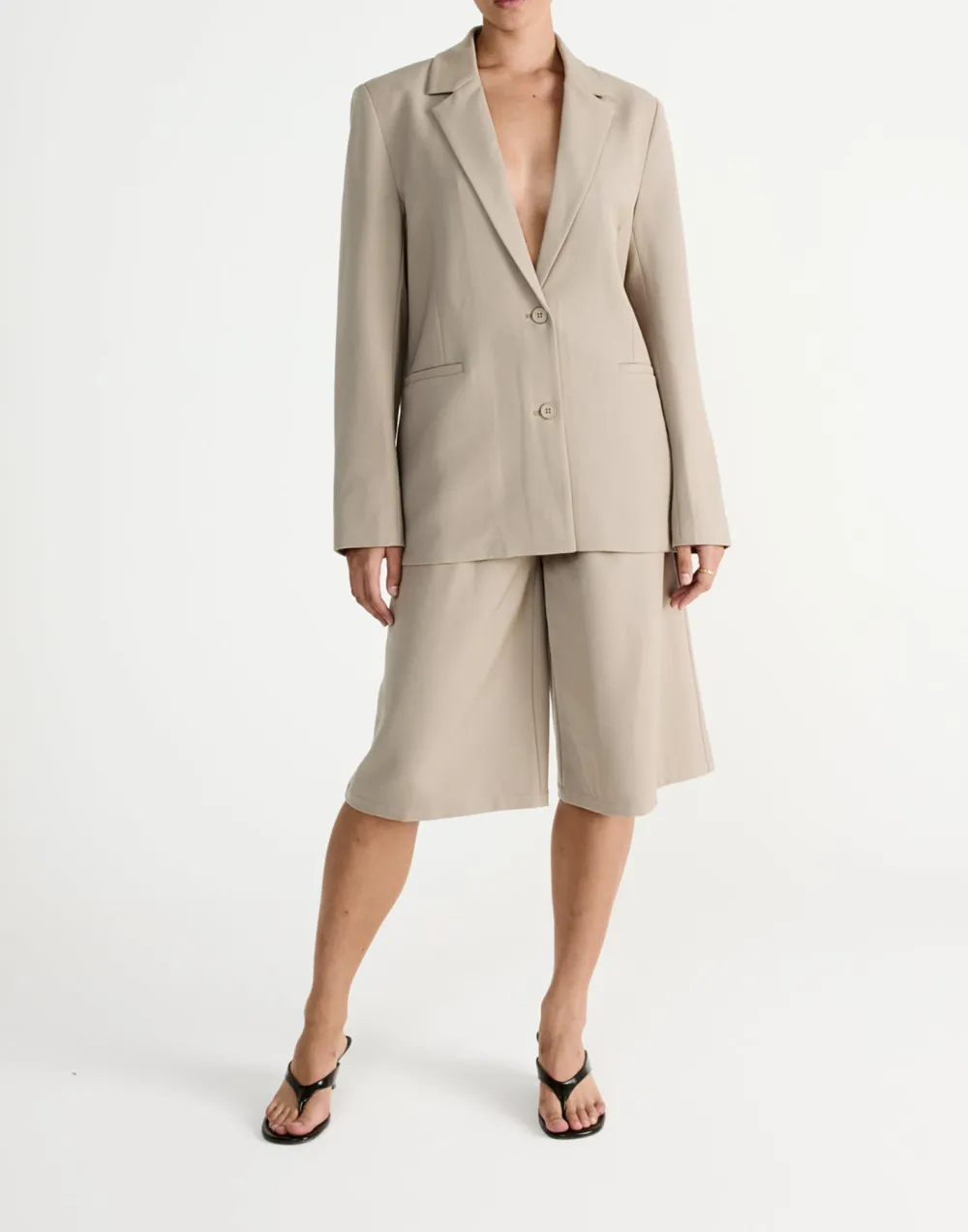 Three Dimensional Crisp Oversized Loose Coat