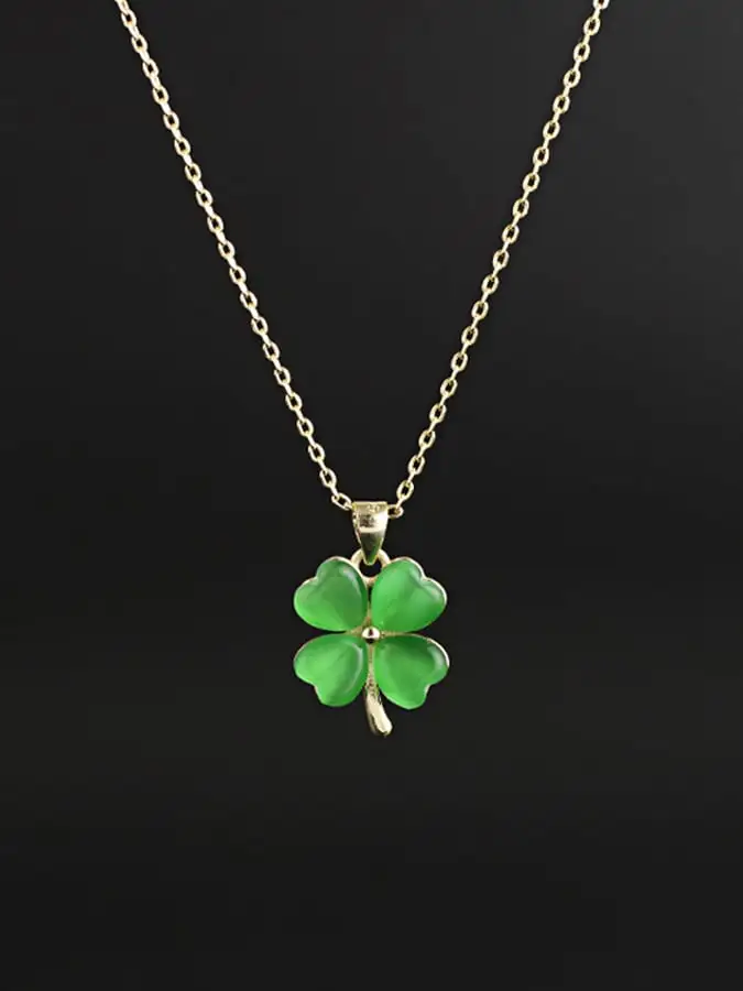 Women St. Patrick's Day Stylish Clover Pendant Necklace