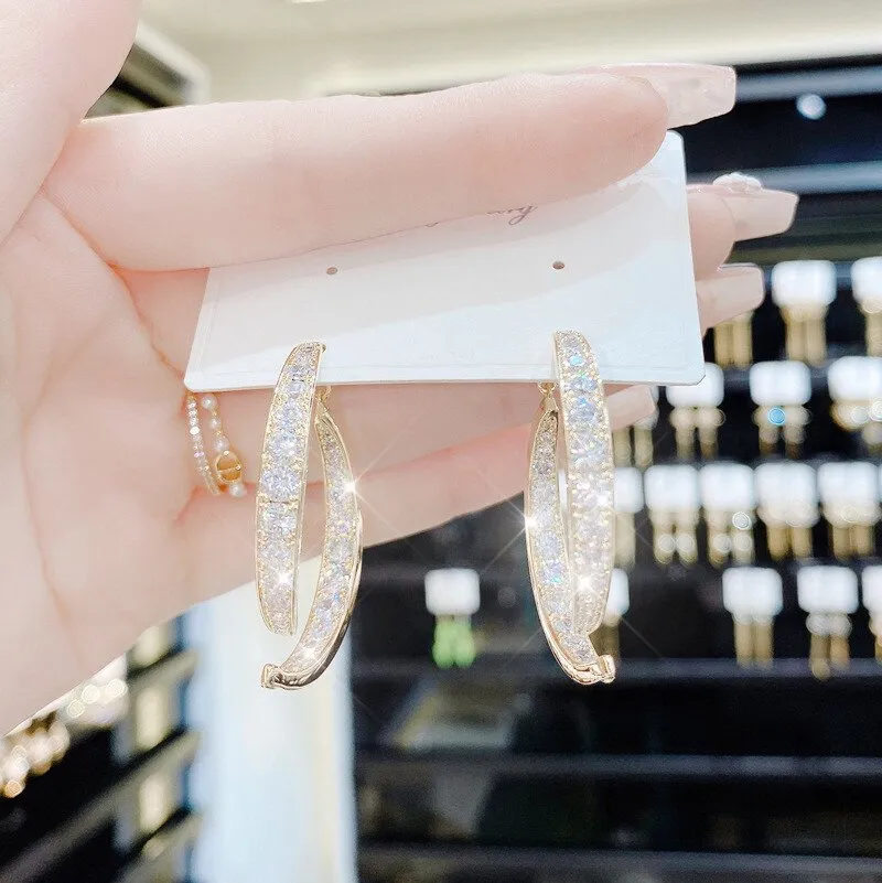 Cross Curved Earring