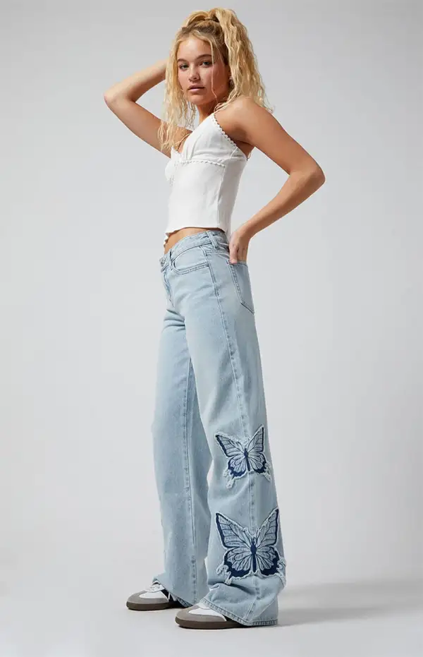 PacSun Casey Butterfly Low Rise Baggy Jeans Light Indigo