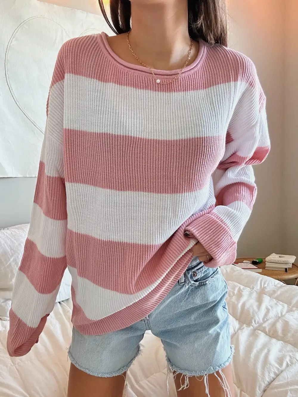 ROSE & WHITE SWEATER