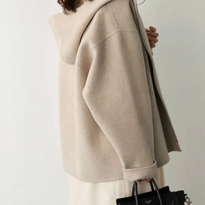 Simple loose woolen coat
