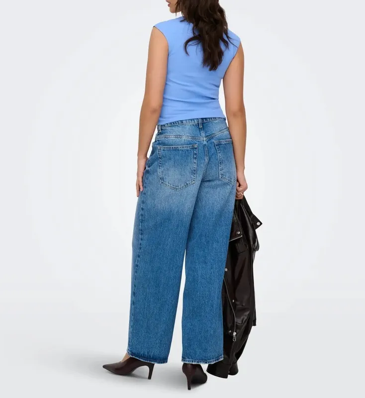 Ruched Front Short Sleeve Top