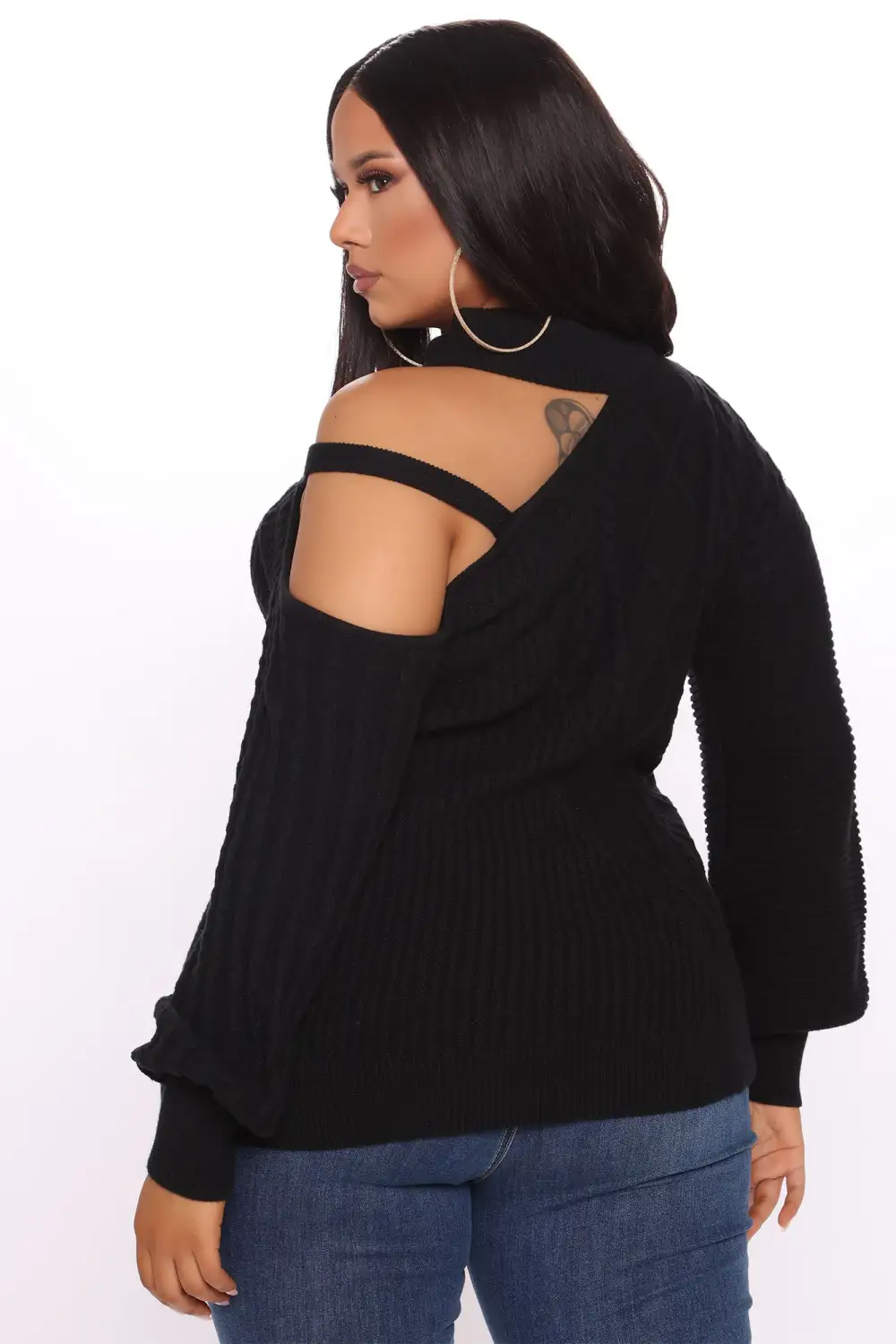 Keeping Me Away From The Cold Sweater - Black