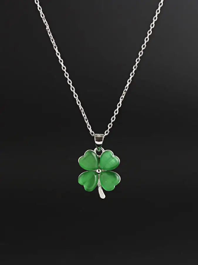 Women St. Patrick's Day Stylish Clover Pendant Necklace