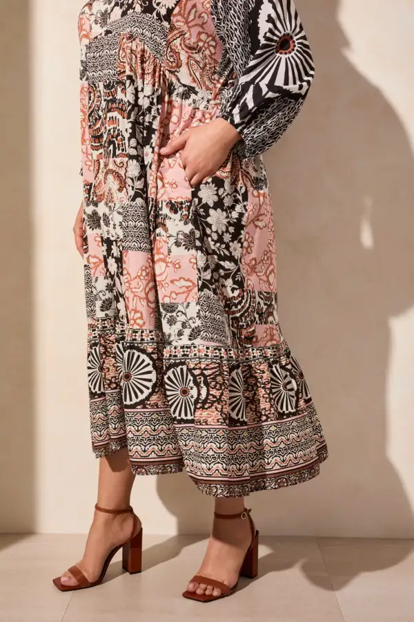 Long Raglan Sleeve Poplin V-Neck Dress-Desertsand