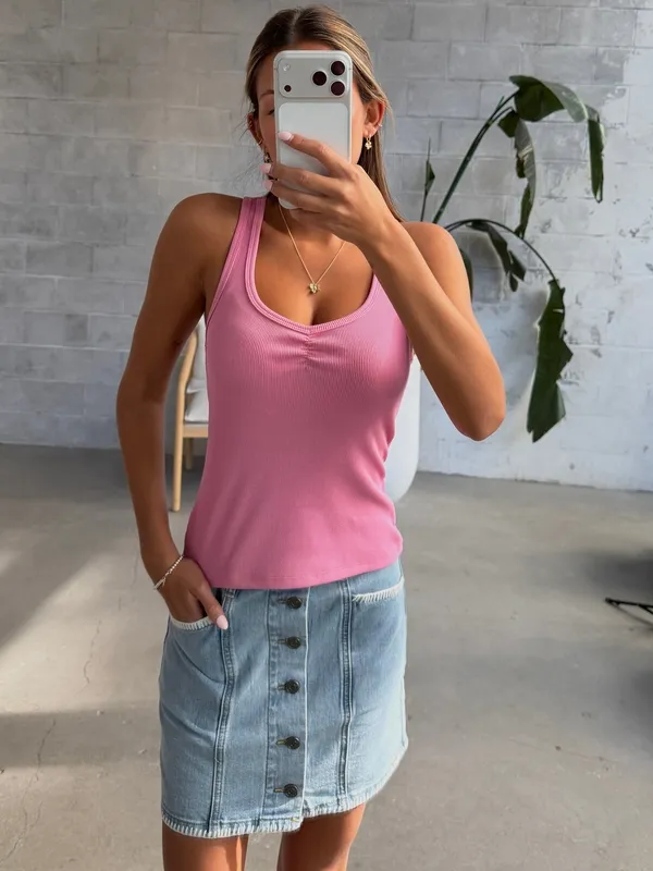 Slim Stretch Sleeveless Tank Top