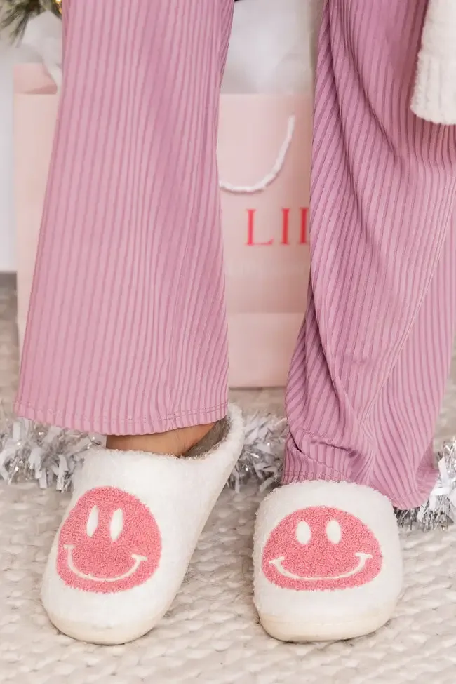 Pink Smiley Slippers DOORBUSTER