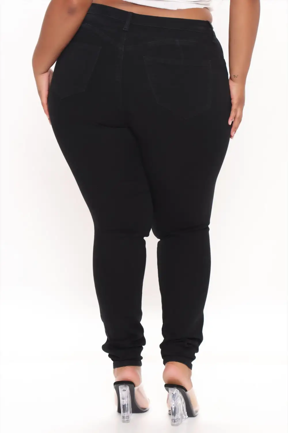 Classic Beauty Booty Lifter Skinny Jeans - Black