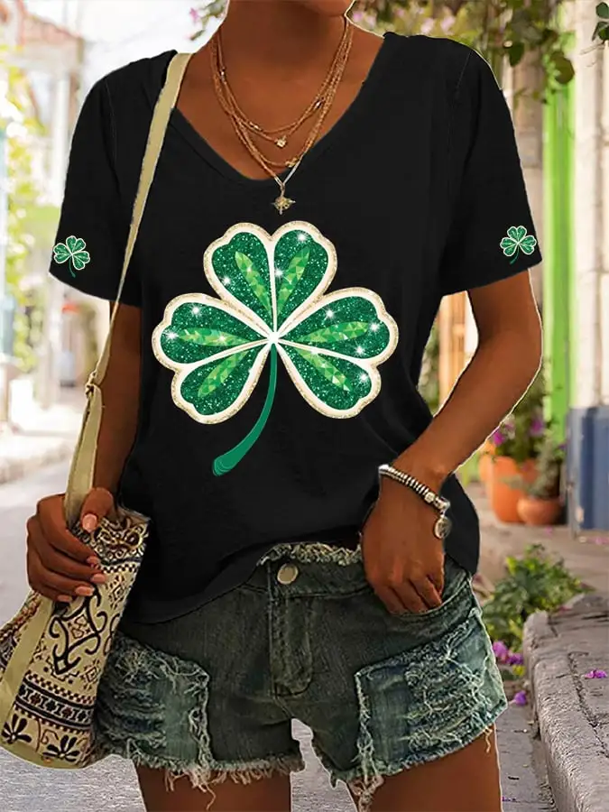 Women's St. Patrick's Day Glitter Shamrock Print T-shirt