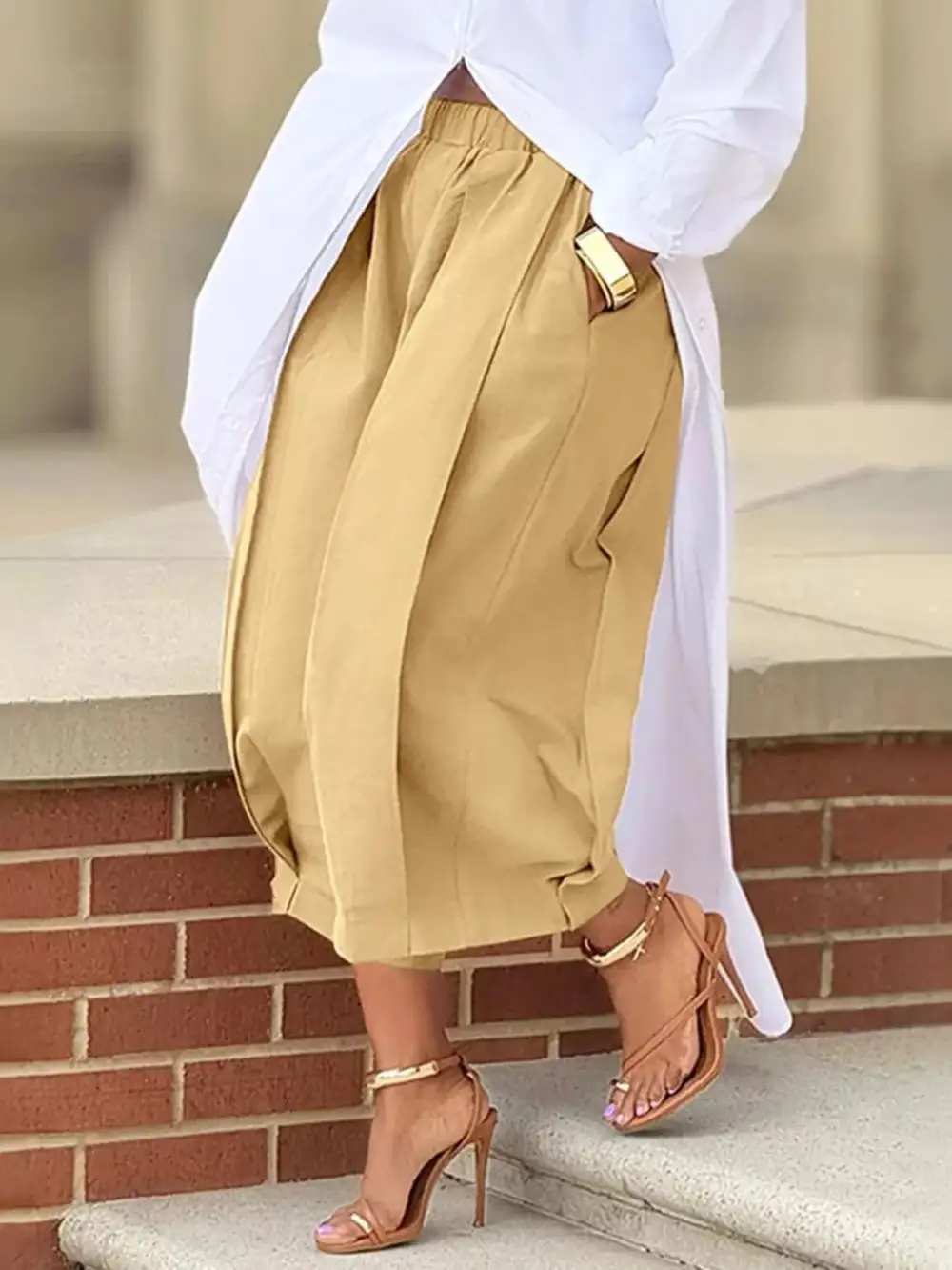 Wide Leg Pleated Detail Pants