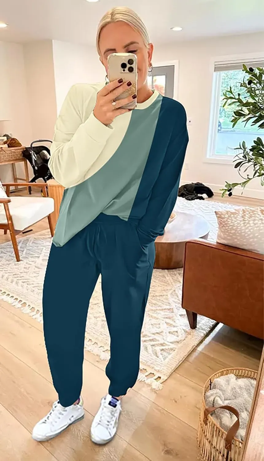 Lounge Sets for Women Two Piece Outfits Sweatsuits Sets Long Pant Loungewear Workout Athletic Tracksuits