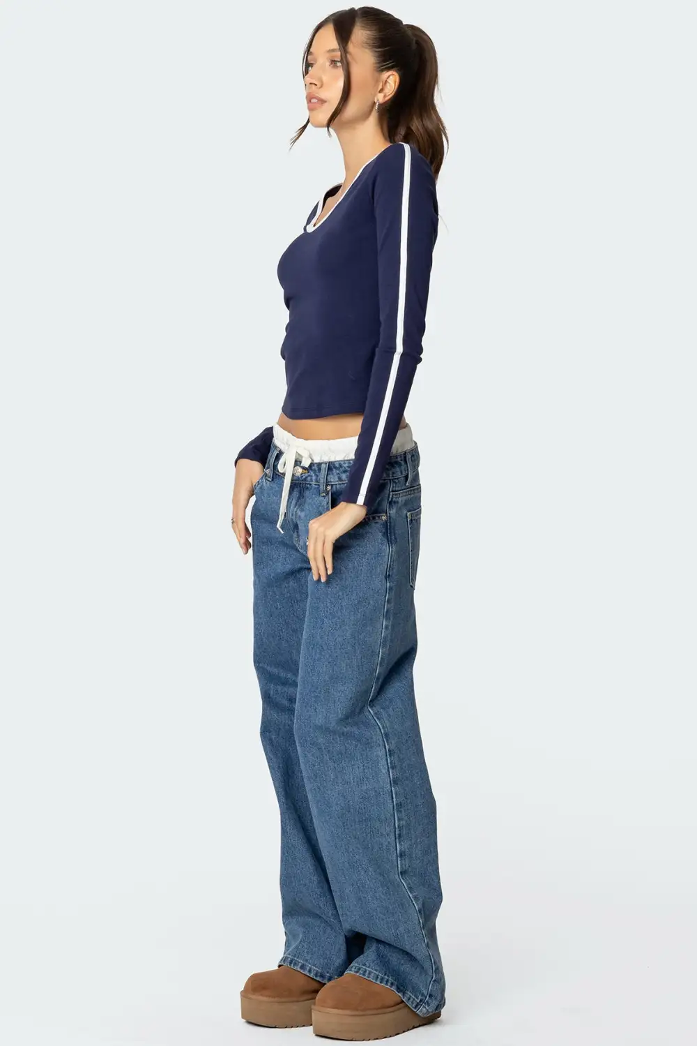 Contrast V Neck Long Sleeve T Shirt
