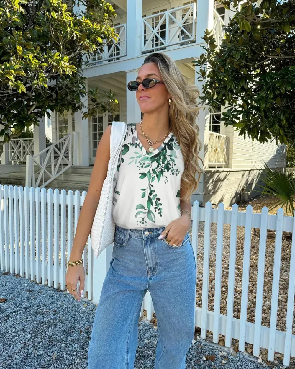 Summer Tops for Women Sleeveless V Neck Tshirt Loose Fit Casual Tank Tunic Blouse