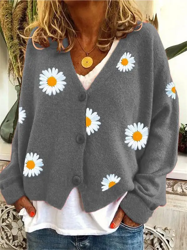 Single Breasted Daisy Embroidered Sweater