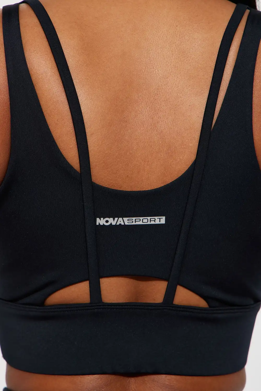 Progress Elevate Sports Bra - Black