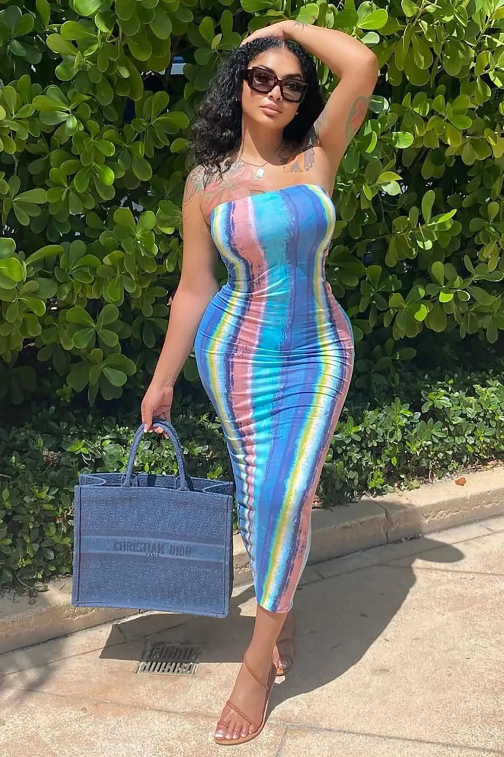 Look Me Up And Down Maxi Dress - Blue/combo