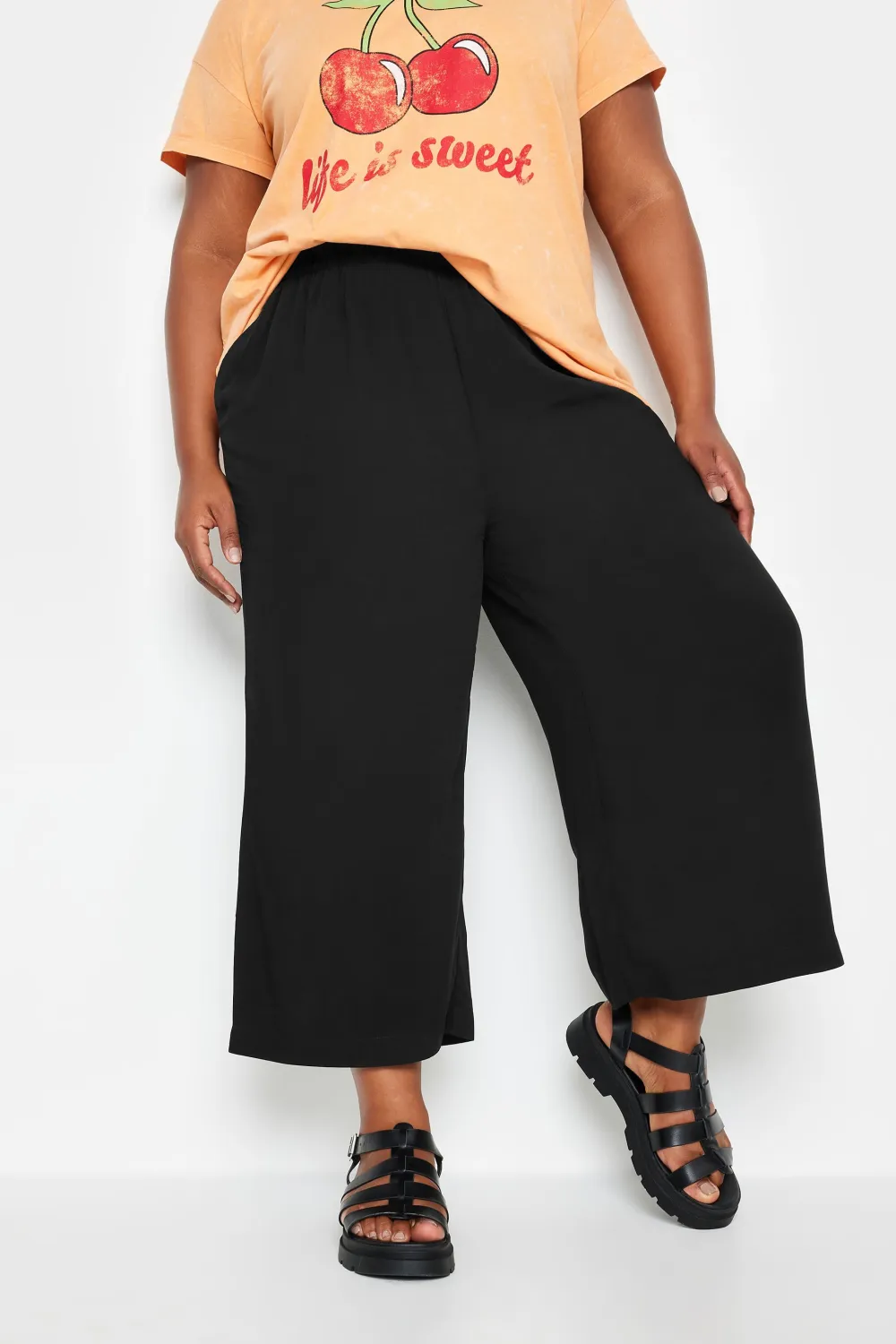 YOURS Curve Black Wide Leg Cropped Trousers