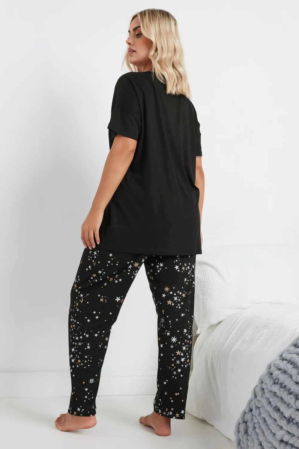 YOURS Curve Black 'On A Starry Night' Wide Leg Pyjama Gift Set