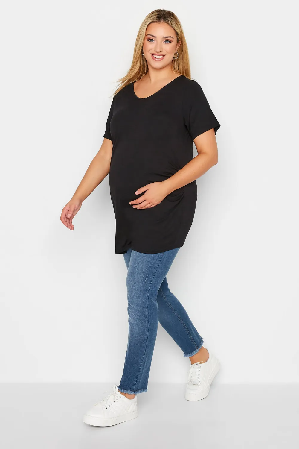 BUMP IT UP MATERNITY Curve Blue Push Up Stretch AVA Jeans