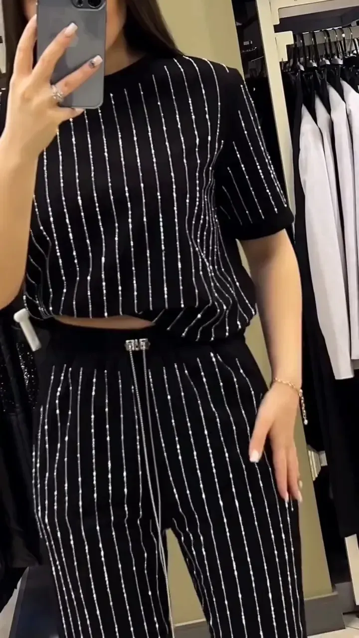 Women's Casual Solid Color Round Neck Hot Diamond Short Sleeve Two-piece Suit