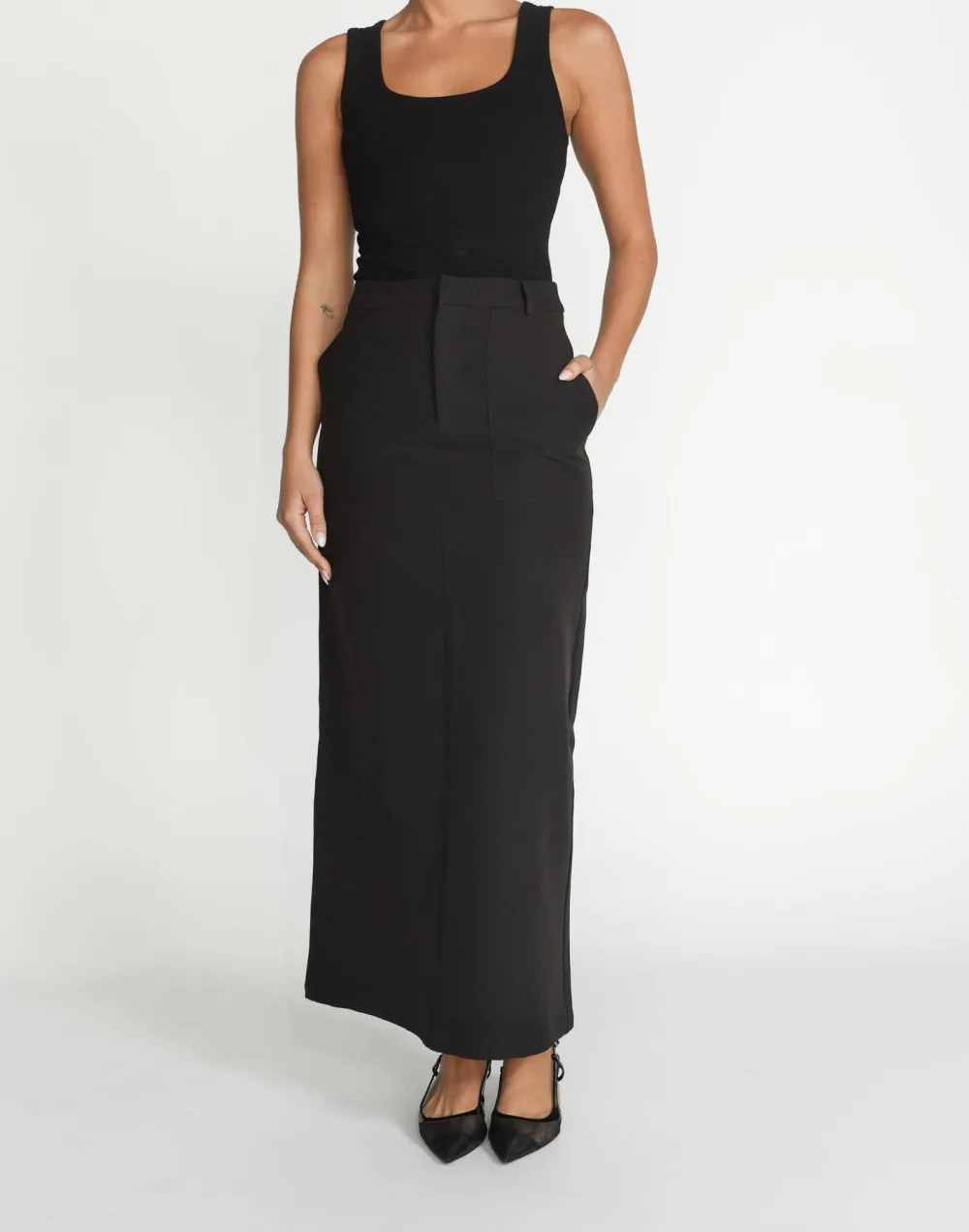 Minimalist Three Dimensional Cut Slit Skirt