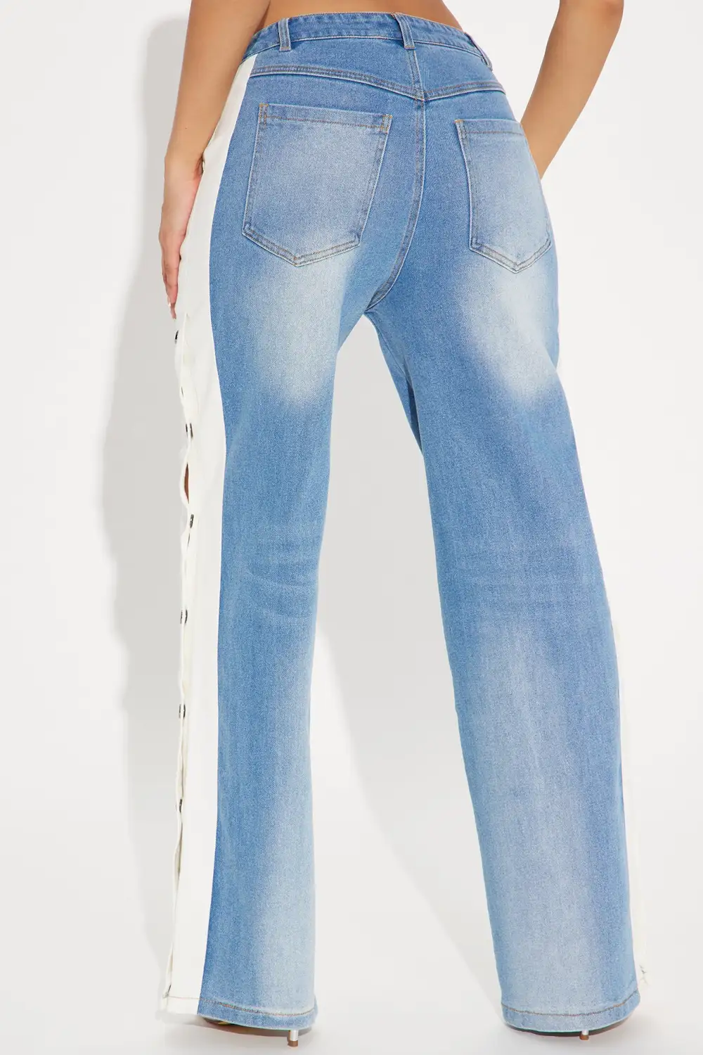 Power Tripping Stretch Wide Leg Jeans - Medium Wash