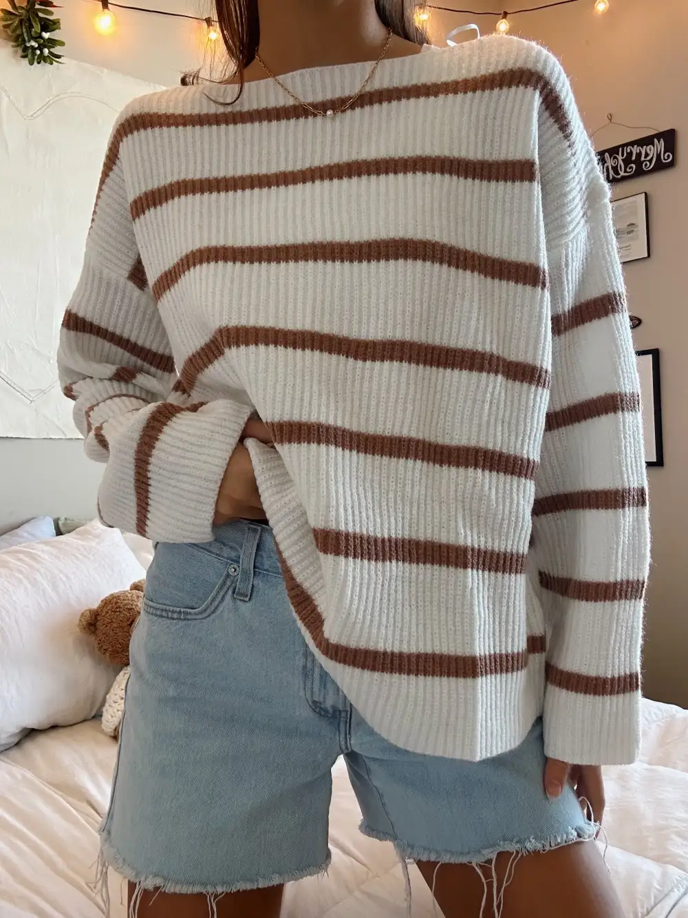 TAN & CREAM STRIPED SWEATER