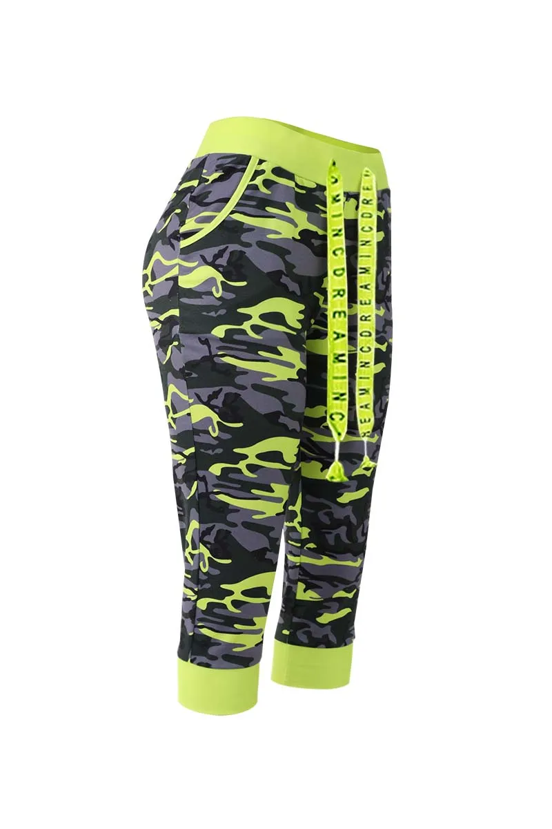 Camo Print Drawstring Capris Pants