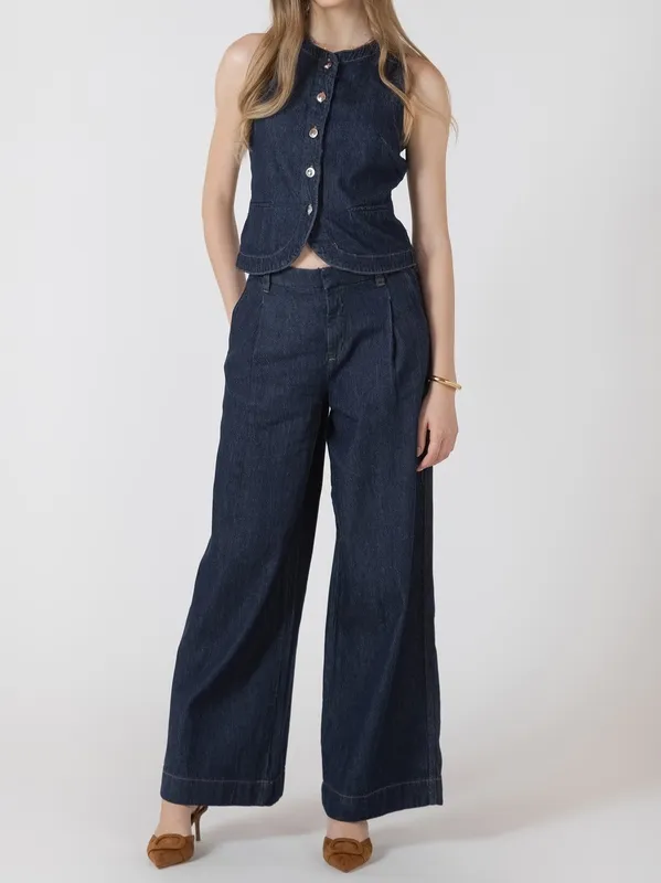Pleated Wide Leg Denim Pant