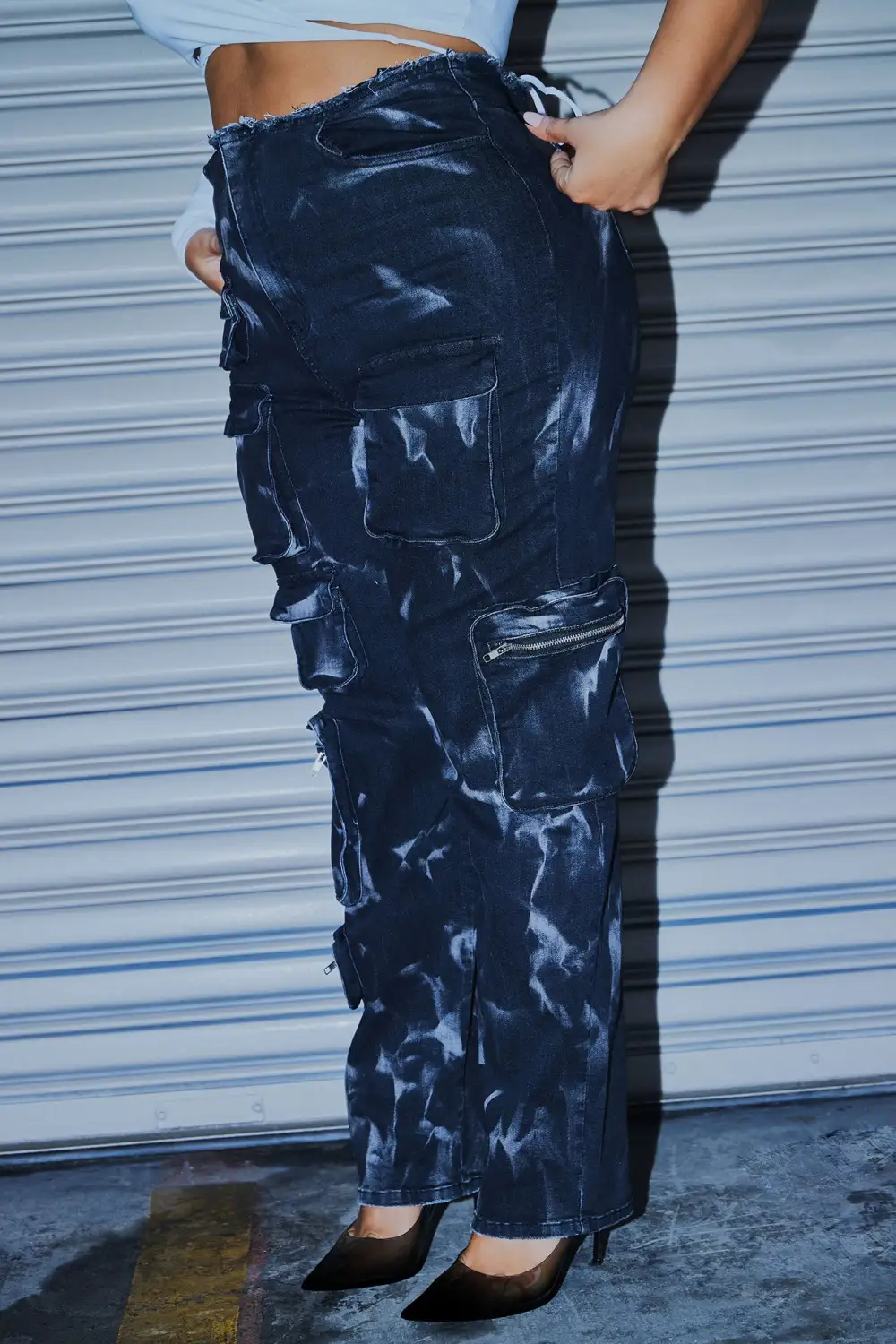 Main Mystery Stretch Cargo Jean - Black