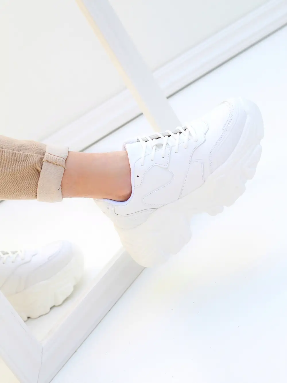 BLAIR | WHITE