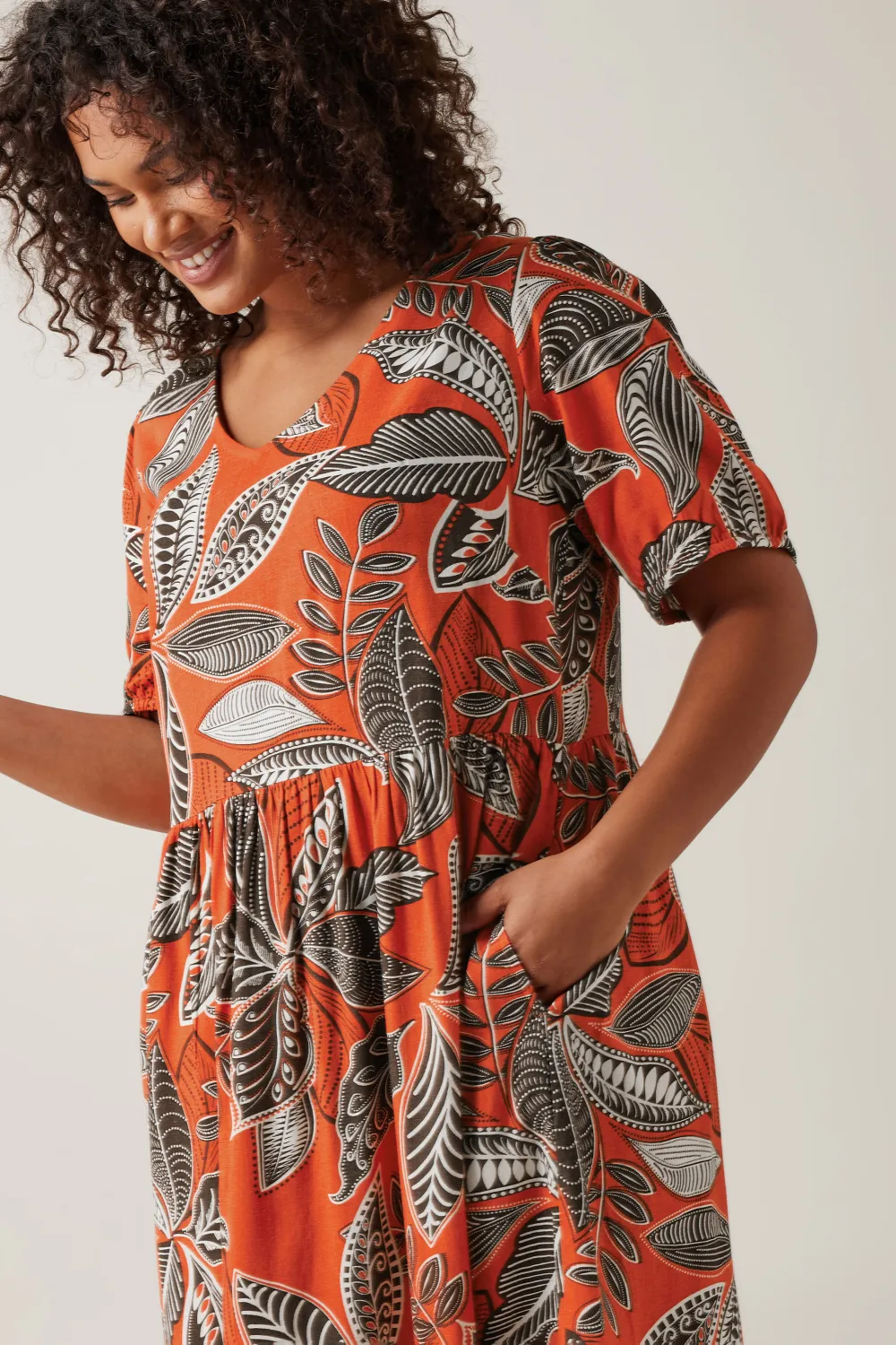 EVANS Curve Rust Orange Leaf Print Linen Midi Dress