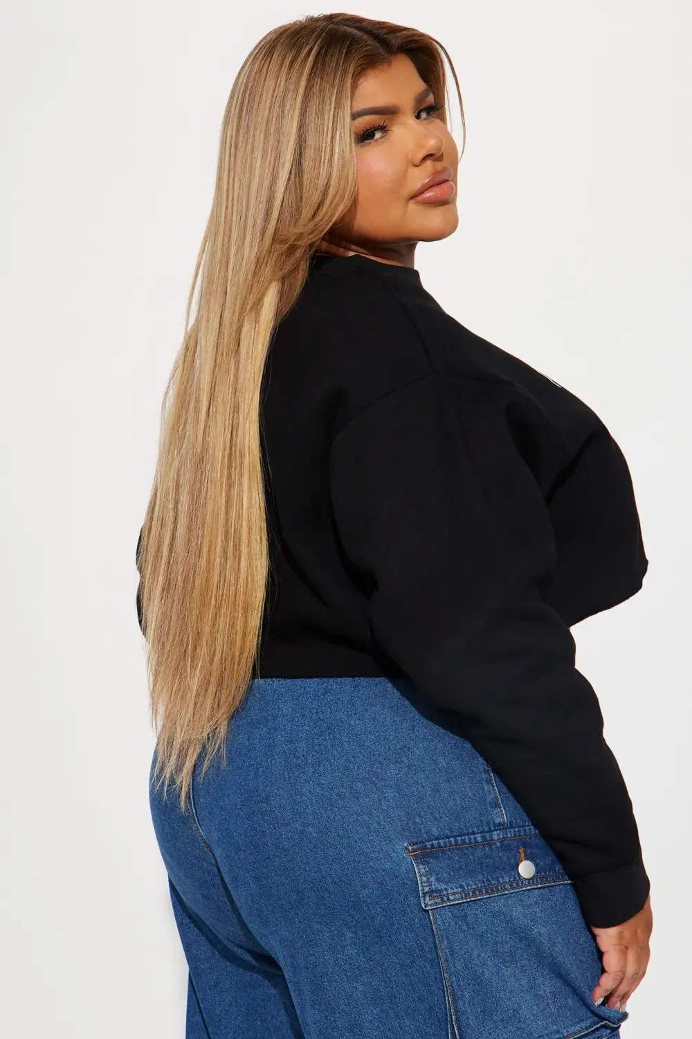 Keepin' It Fresh Cropped Sweatshirt - Black